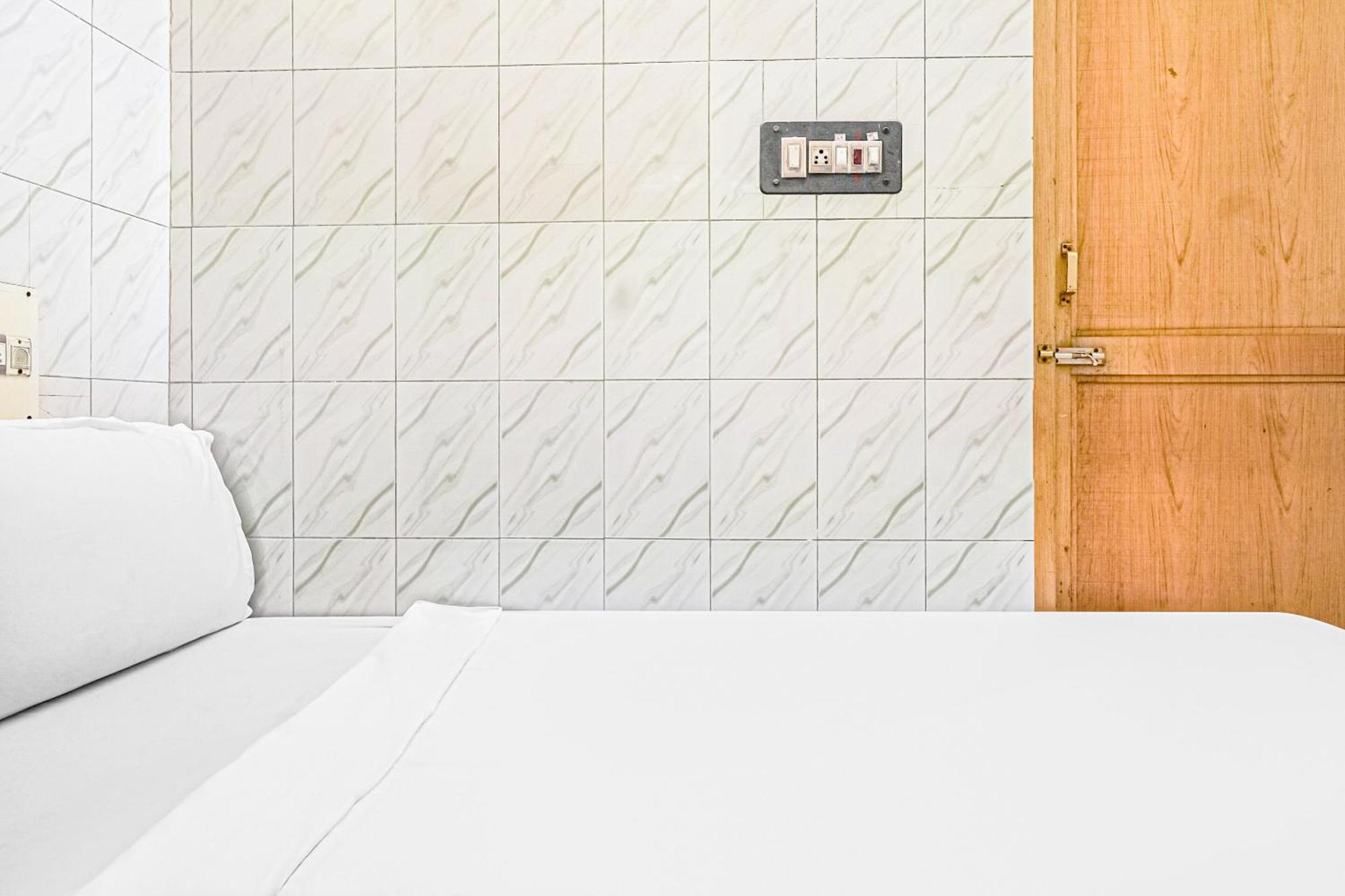 Spot On Venkata Sai Residency Hotel Tirupati Exterior photo